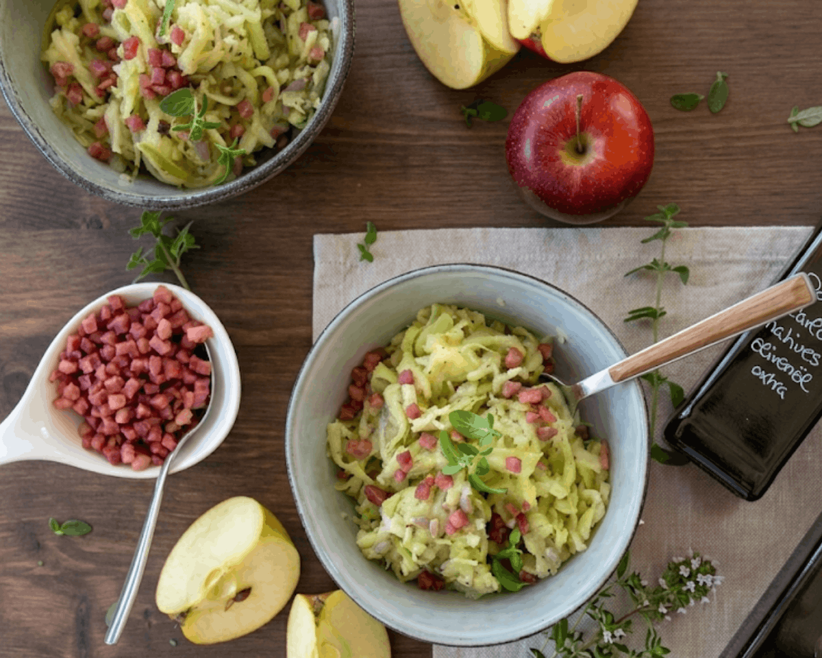 Kohlrabi-Apfel-Salat mit Bacon