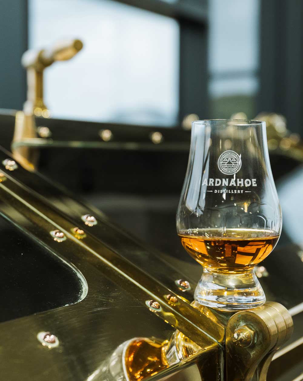 peated-single-malt-scotch-whisky-ardnahoe