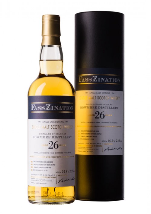 Islay Single Malt Scotch Whisky, 26 Jahre, distilled at Bowmore Distillery